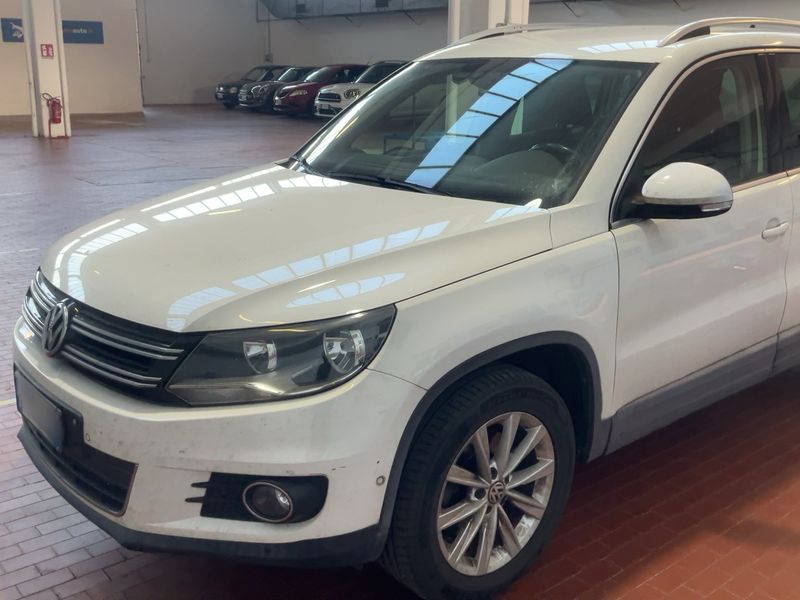 Volkswagen Tiguan 2.0 TDI Sport & Style 4Motion 2013 – снимка 2