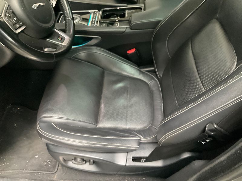 Jaguar F-Pace 30d AWD 2017 – снимка 29