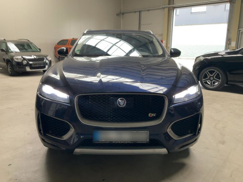Jaguar F-Pace 30d AWD 2017 – снимка 14