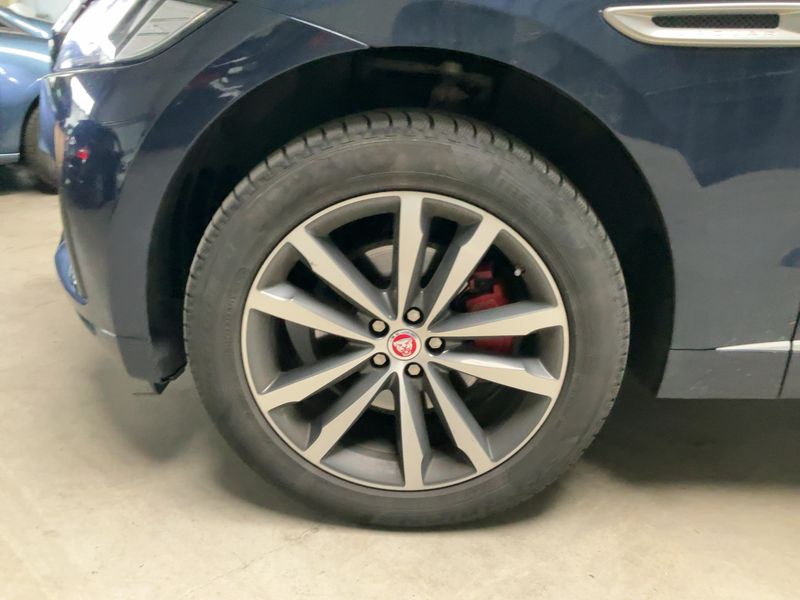 Jaguar F-Pace 30d AWD 2017 – снимка 3