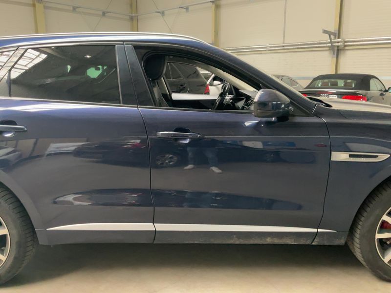Jaguar F-Pace 30d AWD 2017 – снимка 10