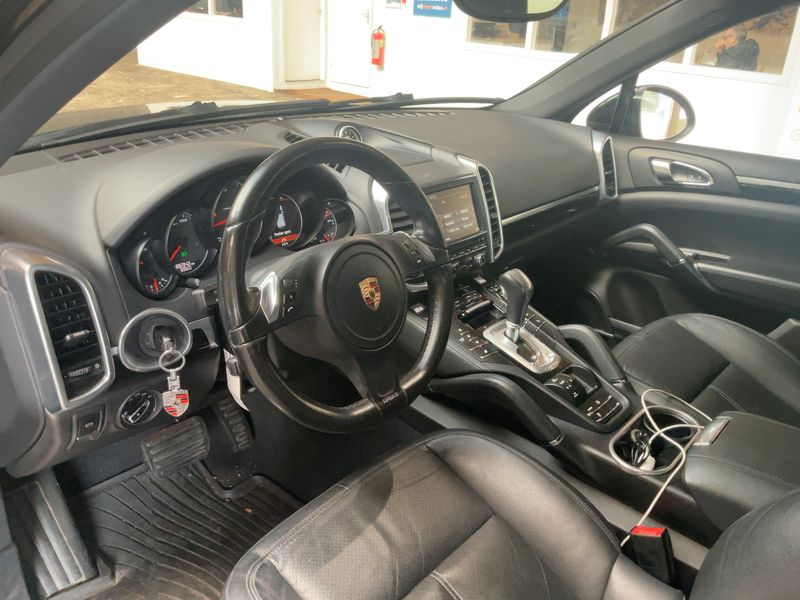 Porsche Cayenne Diesel Platinum Edition 2014 – снимка 17