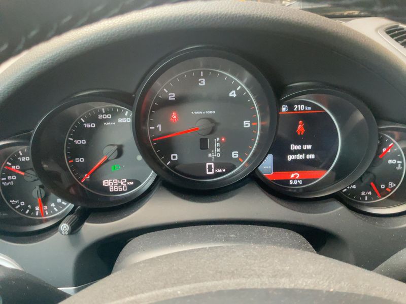 Porsche Cayenne Diesel Platinum Edition 2014 – снимка 18