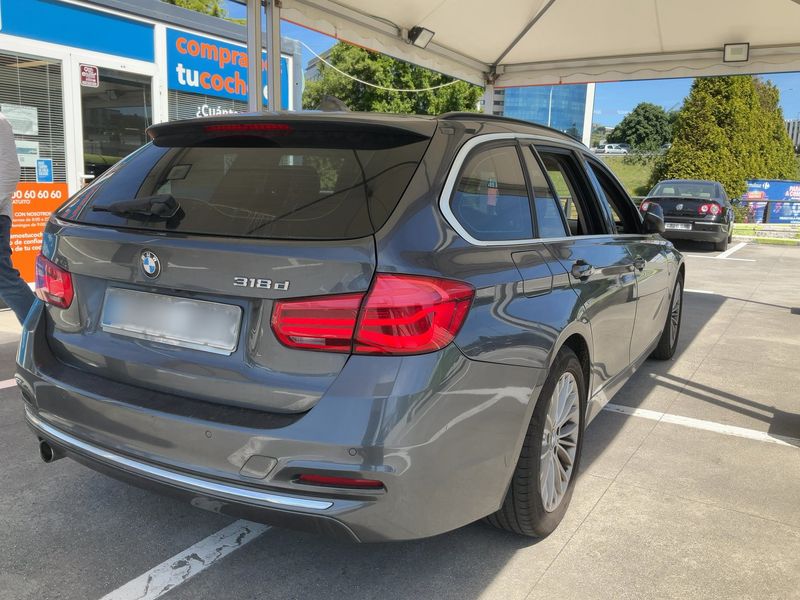 BMW 3er 318d Luxury Line 2015 – снимка 8