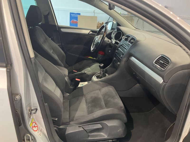 Volkswagen Golf VI 2.0 TDI Highline 2009 – снимка 3