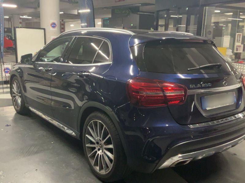 Mercedes-Benz GLA-Klasse GLA 250 4Matic Fascination 2018 – снимка 6
