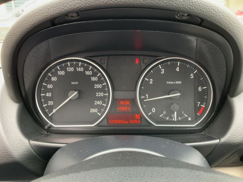BMW 1er 120i 2012 – снимка 18