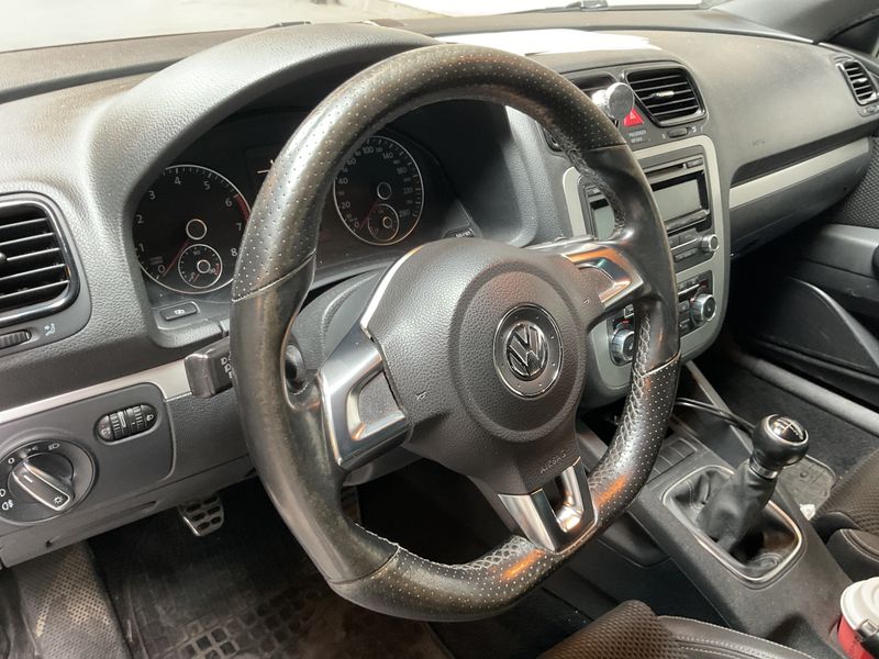 Volkswagen Scirocco 1.4 TSI 2010 – снимка 22