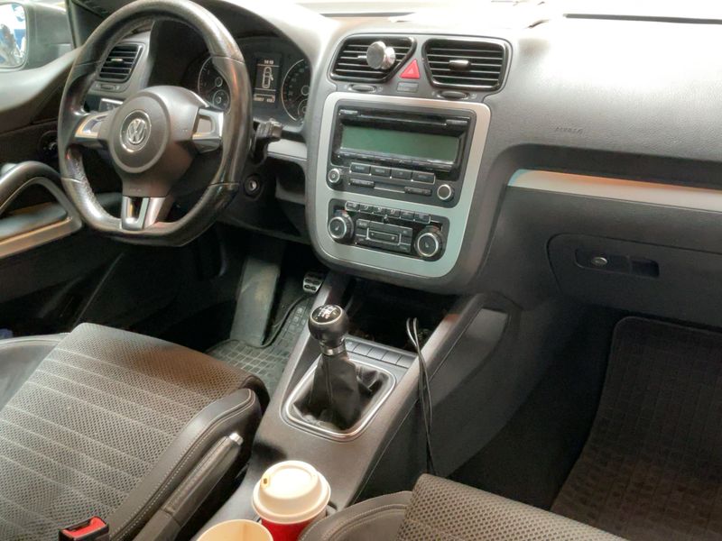 Volkswagen Scirocco 1.4 TSI 2010 – снимка 17