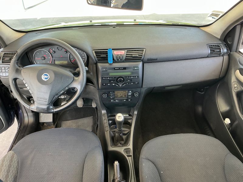 Fiat Stilo 1.9 JTD 115 Dynamic 2003 – снимка 17
