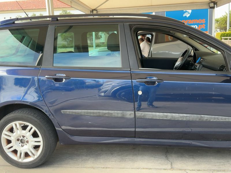 Fiat Stilo 1.9 JTD 115 Dynamic 2003 – снимка 10