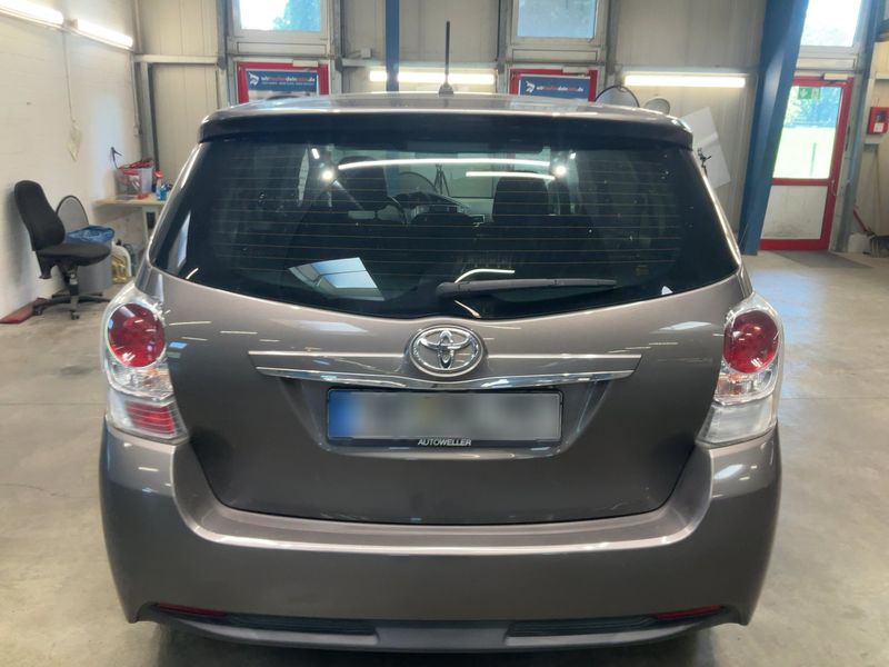 Toyota Verso 1.6 D-4D Edition-S 2016 – снимка 7