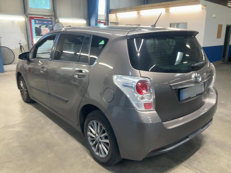 Toyota Verso 1.6 D-4D Edition-S 2016 – снимка 6