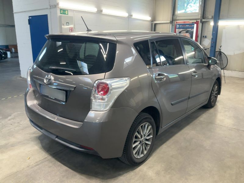 Toyota Verso 1.6 D-4D Edition-S 2016 – снимка 8