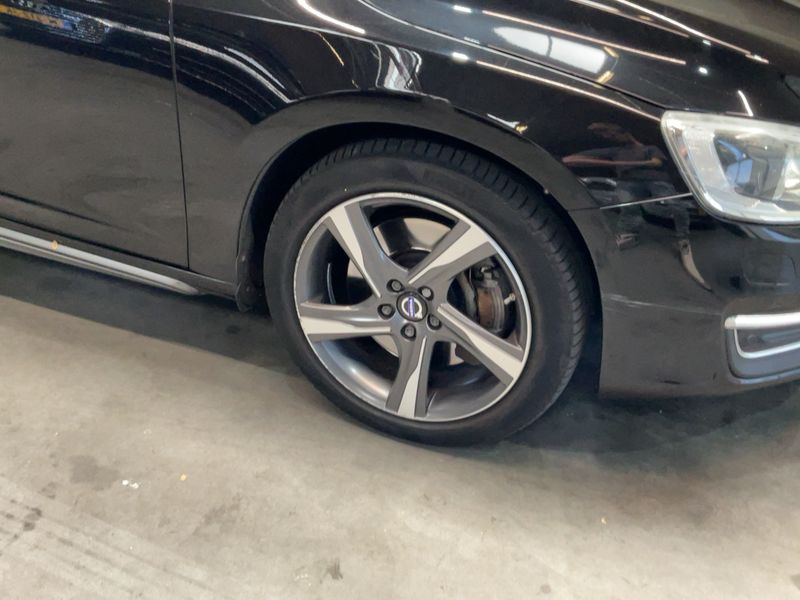 Volvo V60 2.4 T6 Plug-in Hybrid Summum AWD 2015 – снимка 11