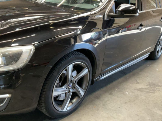 Volvo V60 2.4 T6 Plug-in Hybrid Summum AWD 2015 – снимка 2