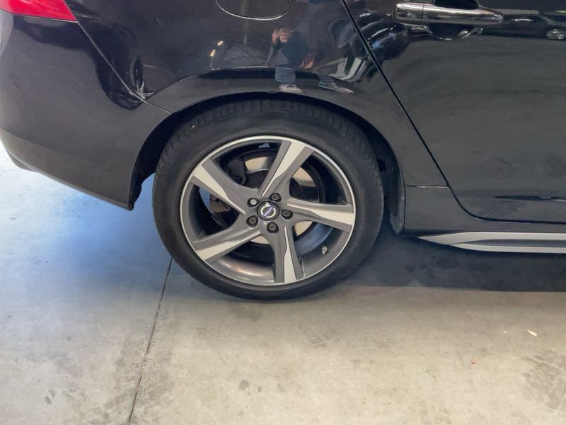 Volvo V60 2.4 T6 Plug-in Hybrid Summum AWD 2015 – снимка 9
