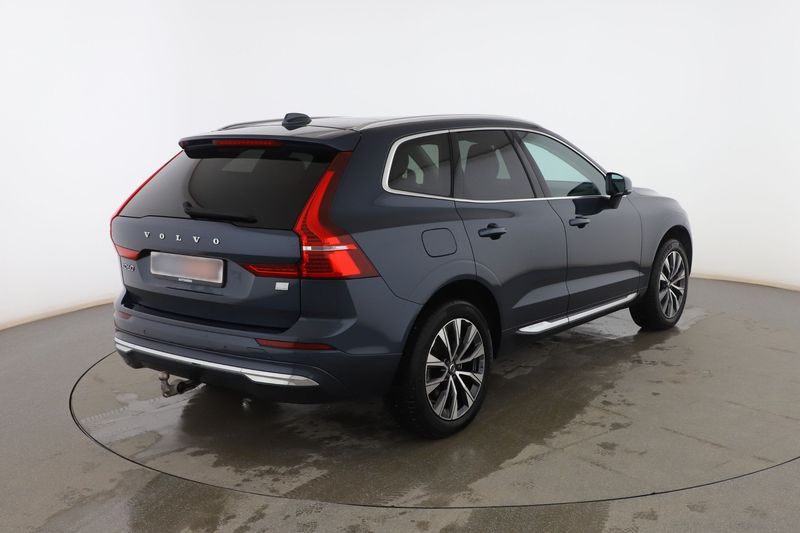 Volvo XC60 2.0 T6 Recharge Plug-in Hybrid Plus Bright AWD 2022 – снимка 8