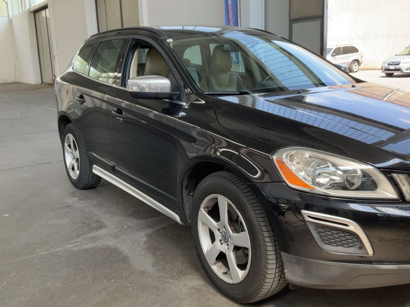 Volvo XC60 2.4 D4 R-Design AWD 2010 – снимка 12