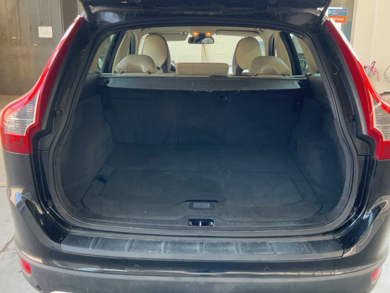 Volvo XC60 2.4 D4 R-Design AWD 2010 – снимка 15