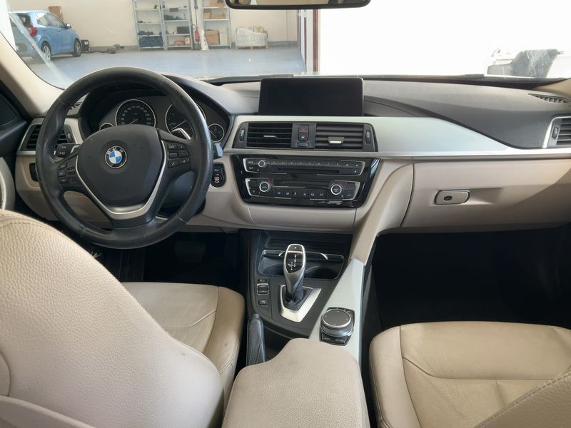 BMW 3er 320d Luxury Line 2018 – снимка 12