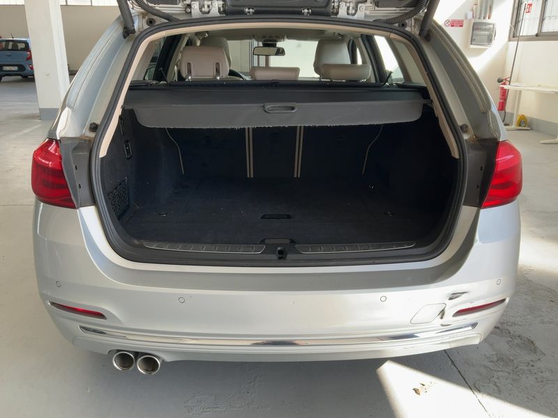 BMW 3er 320d Luxury Line 2018 – снимка 10