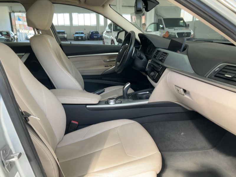 BMW 3er 320d Luxury Line 2018 – снимка 11