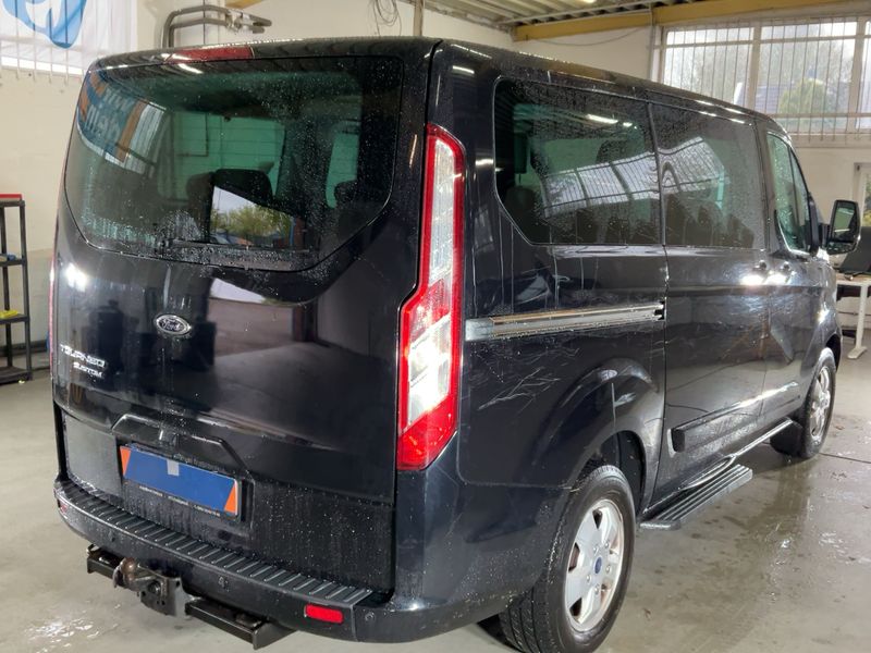 Ford Transit 2.2 TDCi 300 L1 Tourneo Titanium 2015 – снимка 8