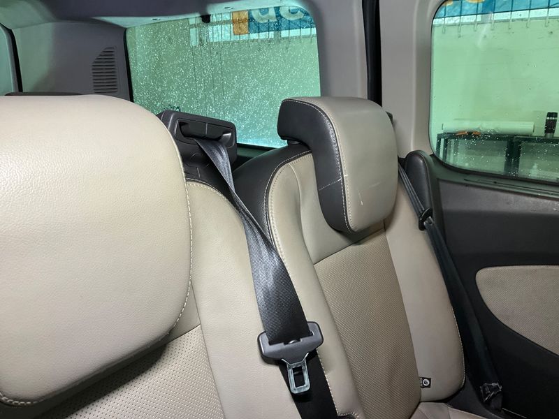 Ford Transit 2.2 TDCi 300 L1 Tourneo Titanium 2015 – снимка 31