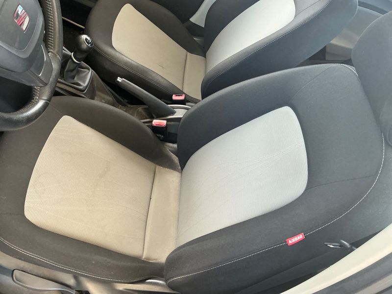 Seat Ibiza 1.6 TDI Style Tech 2013 – снимка 30