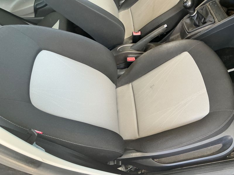 Seat Ibiza 1.6 TDI Style Tech 2013 – снимка 25