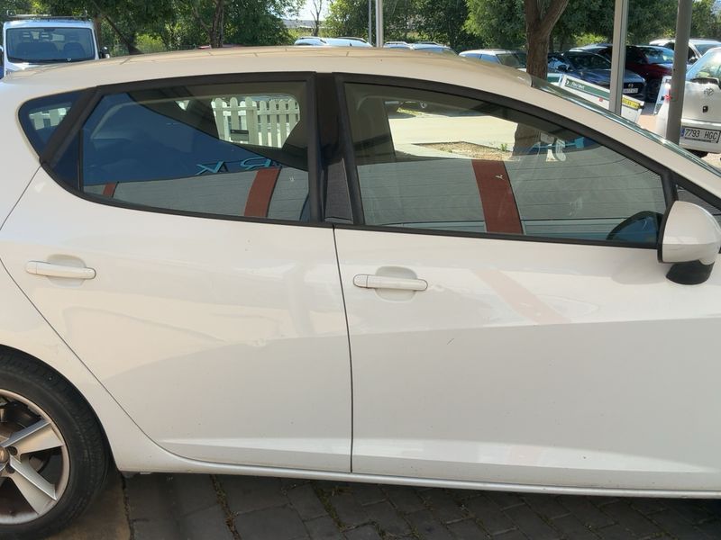 Seat Ibiza 1.6 TDI Style Tech 2013 – снимка 10