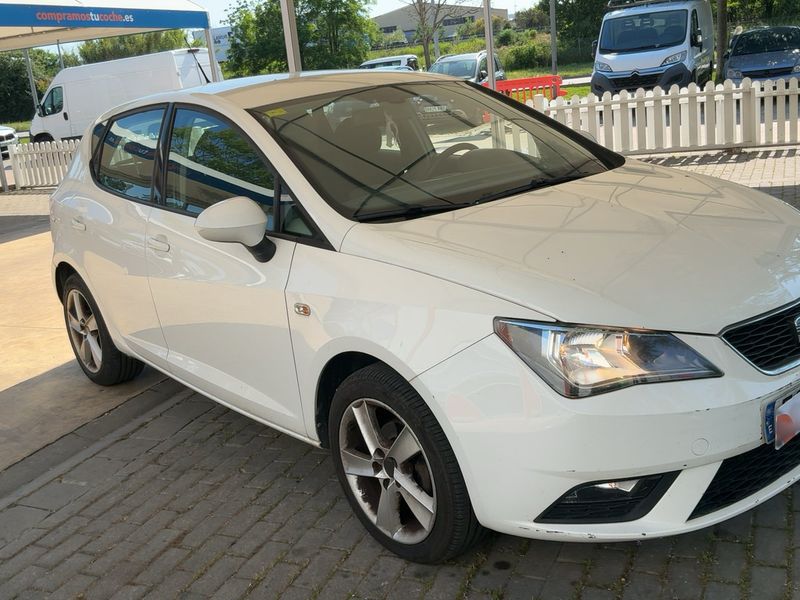 Seat Ibiza 1.6 TDI Style Tech 2013 – снимка 12