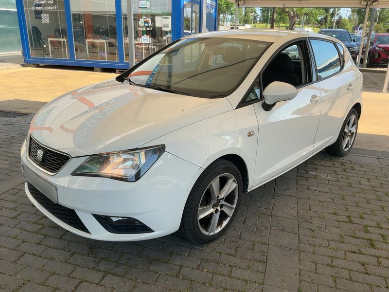 Seat Ibiza 1.6 TDI Style Tech 2013 – снимка 1