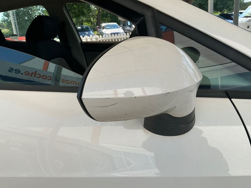 Seat Ibiza 1.6 TDI Style Tech 2013 – снимка 22