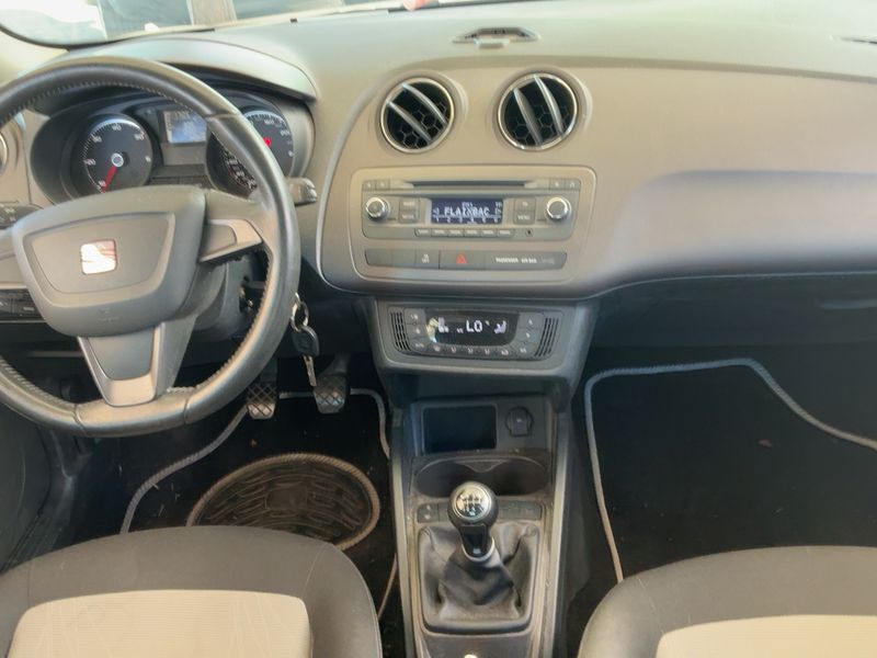 Seat Ibiza 1.6 TDI Style Tech 2013 – снимка 17