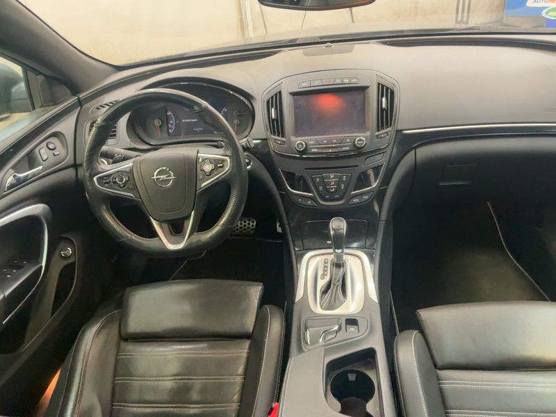 Opel Insignia Sports Tourer 2.8 V6 Turbo OPC 4x4 2015 – снимка 17