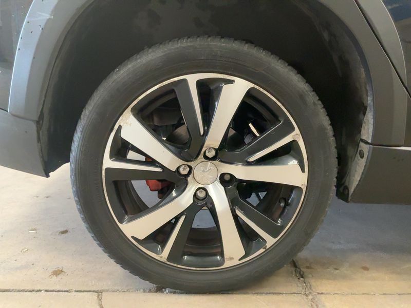 Peugeot 2008 1.6 Blue-HDi Allure 2018 – снимка 9