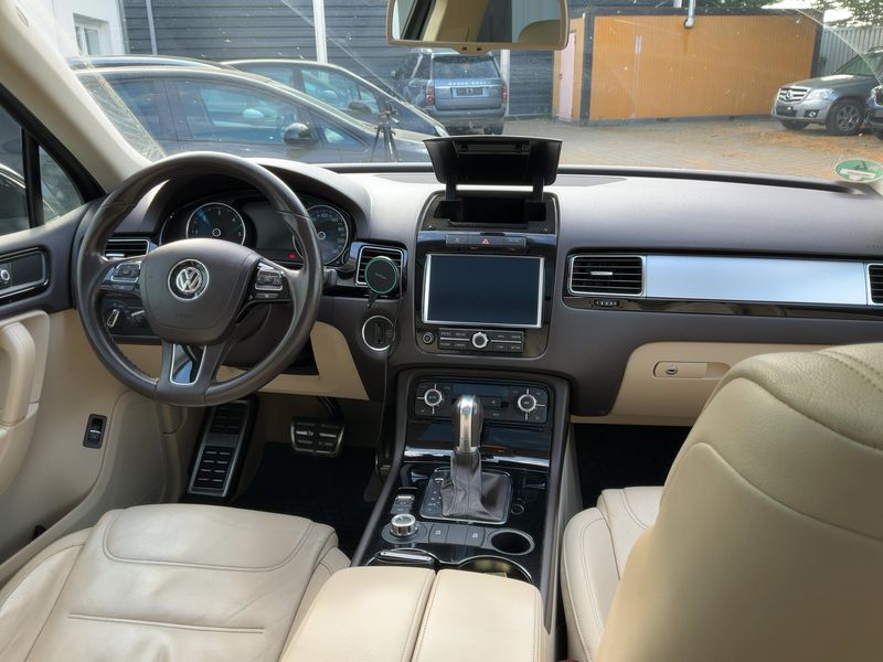Volkswagen Touareg 3.0 V6 TDI BlueMotion Tech 2014 – снимка 18