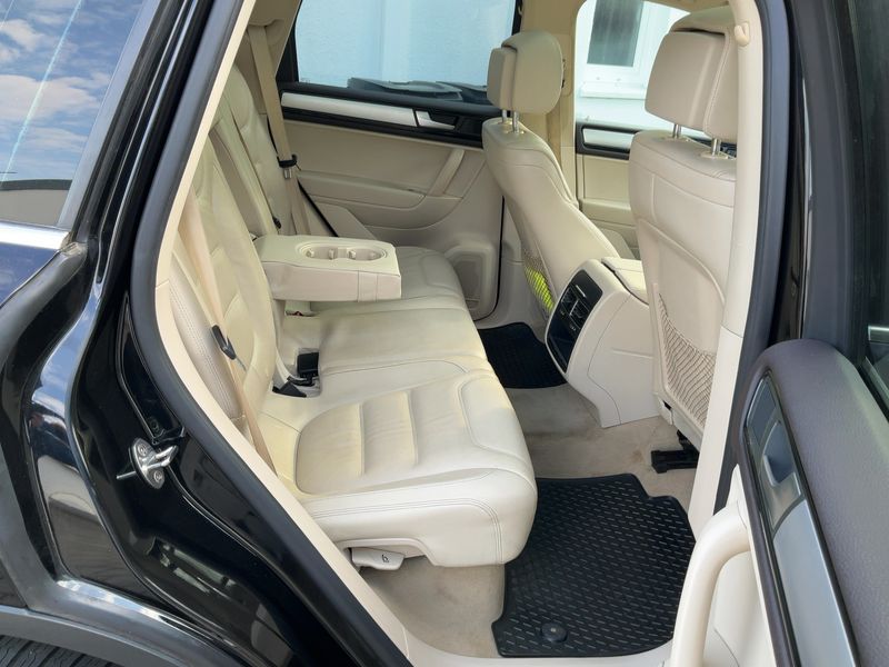 Volkswagen Touareg 3.0 V6 TDI BlueMotion Tech 2014 – снимка 20