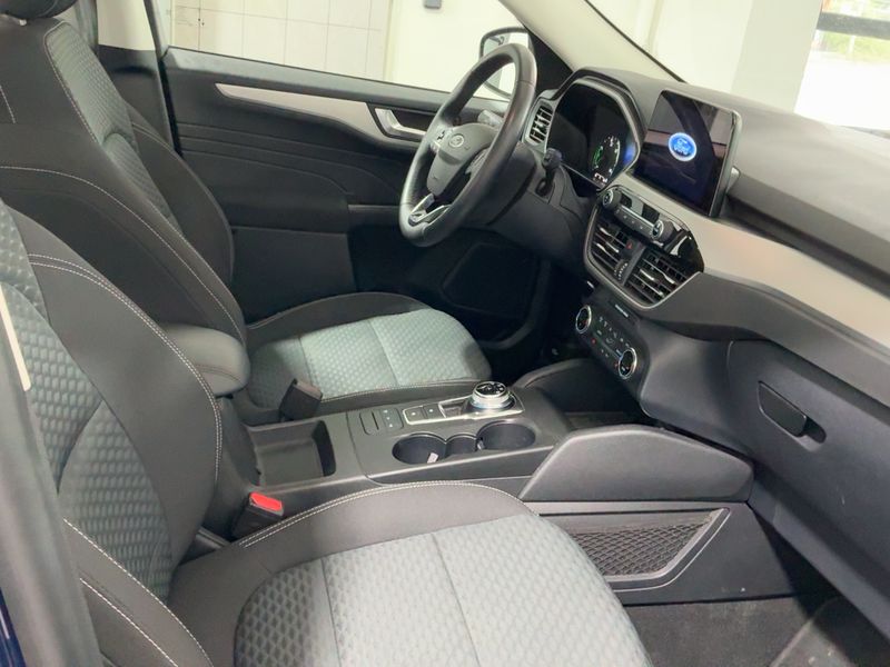 Ford Kuga 2.5 Hybrid Cool&Connect 2021 – снимка 17