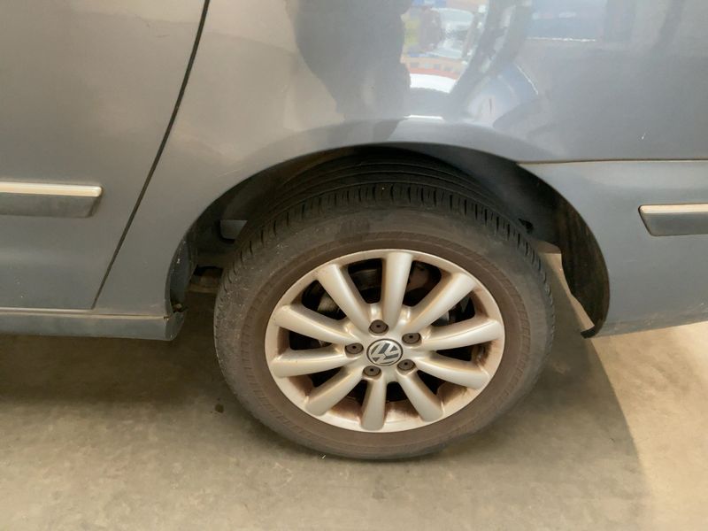 Volkswagen Sharan 1.9 TDI Sportline 2010 – снимка 5