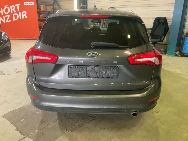 Ford Focus 1.0 EcoBoost Cool&Connect 2019 – снимка 7