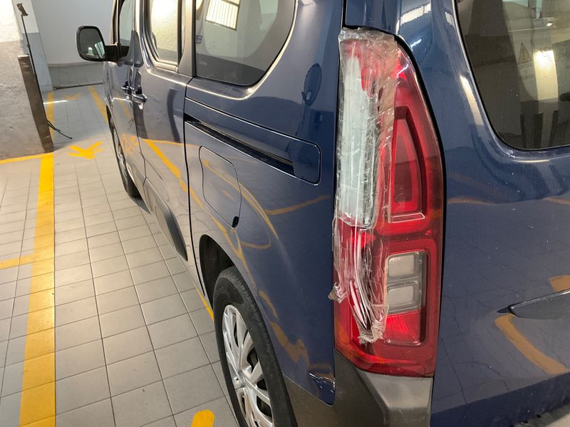Citroen Berlingo 1.5 Blue-HDi Feel M 2020 – снимка 37