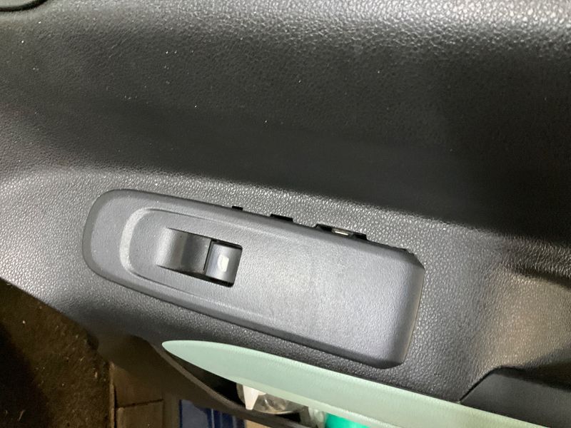 Citroen Berlingo 1.5 Blue-HDi Feel M 2020 – снимка 30