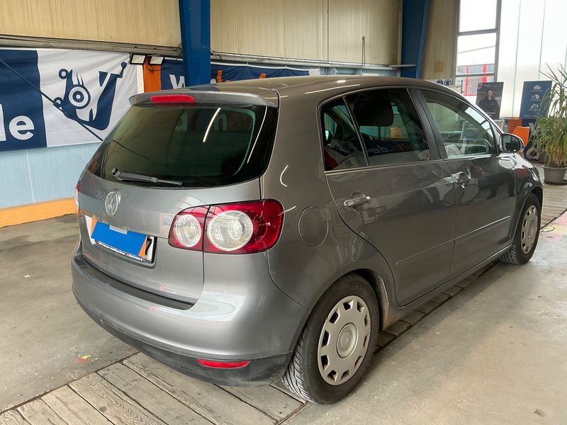 Volkswagen Golf V Plus 1.9 TDI Comfortline 2005 – снимка 2