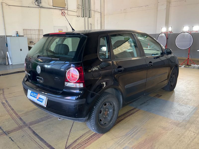 Volkswagen Polo 1.2 Trendline 2009 – снимка 2
