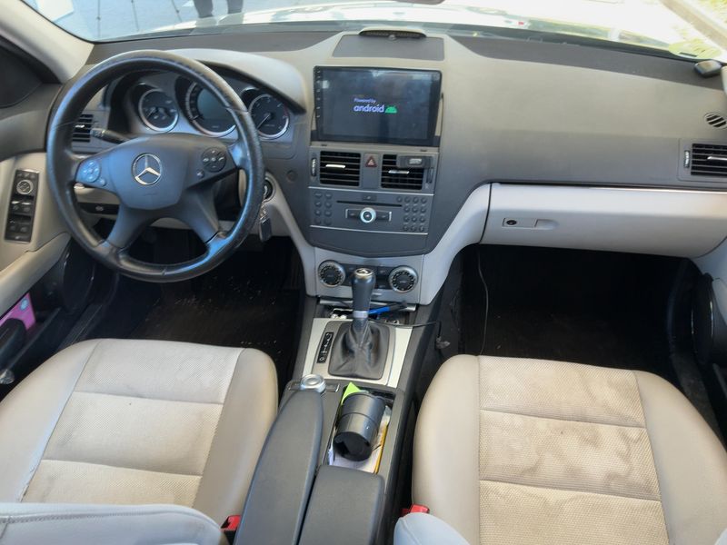 Mercedes-Benz C-Klasse C 220 CDI BlueEfficiency Avantgarde 2011 – снимка 17