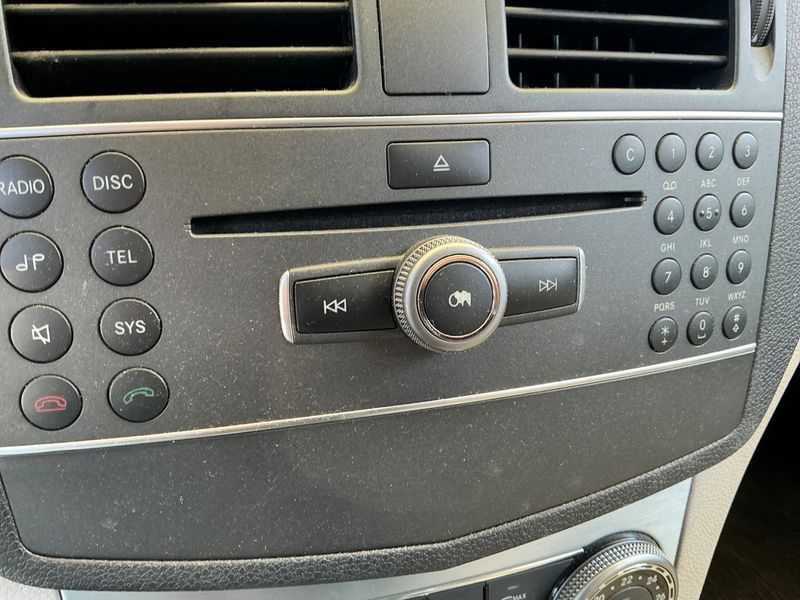 Mercedes-Benz C-Klasse C 220 CDI BlueEfficiency Avantgarde 2011 – снимка 32