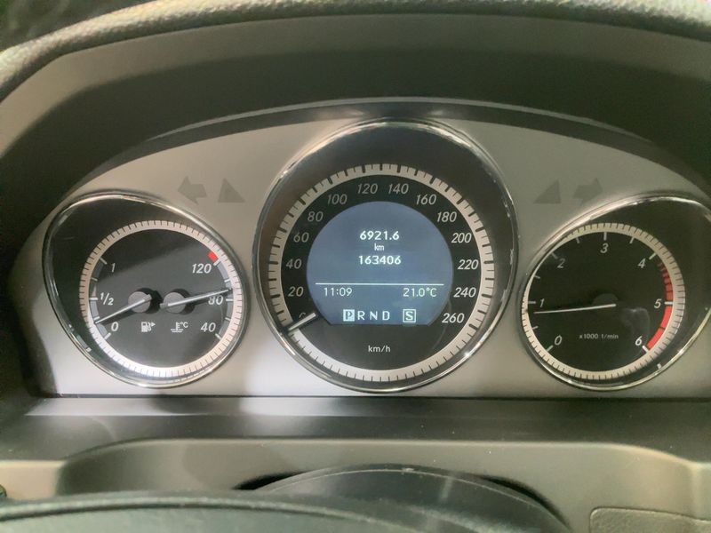 Mercedes-Benz C-Klasse C 220 CDI BlueEfficiency Avantgarde 2011 – снимка 18